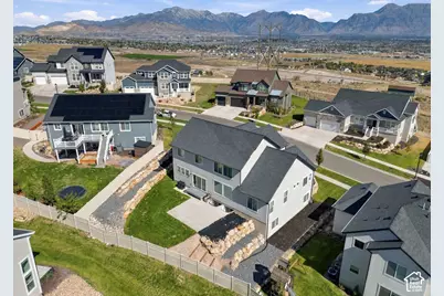 1033 N High Pass Dr, Saratoga Springs, UT 84045 - Photo 32