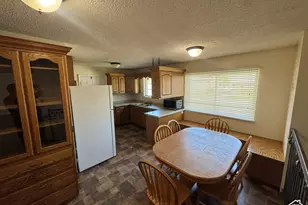 935 N 325 W, Bountiful, UT 84010 - Photo 6