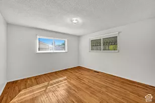 935 N 325 W, Bountiful, UT 84010 - Photo 8