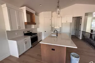 3378 W 900 N, Layton, UT 84041 - Photo 4