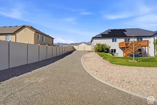 445 S Hinckley Rd, Grantsville, UT 84029 - Photo 30