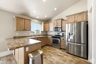 445 S Hinckley Rd, Grantsville, UT 84029 - Photo 4