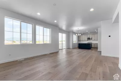 2286 N Hooded Crane Dr, Clinton, UT 84015 - Photo 10