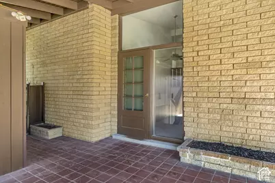 116 S Tartarian E, Bountiful, UT 84010 - Photo 4