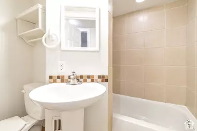 429 Center St, Clearfield, UT 84015 - Photo 36