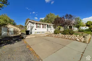 429 Center St, Clearfield, UT 84015 - Photo 2