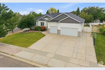2194 S 175 E, Kaysville, UT 84037 - Photo 2