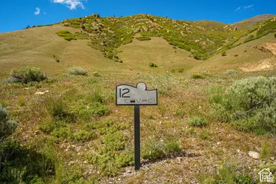 7047 S City View Dr, Cottonwood Heights, UT 84121 - Photo 10