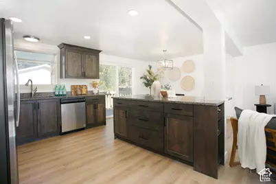 5866 S 2550 W, Roy, UT 84067 - Photo 8