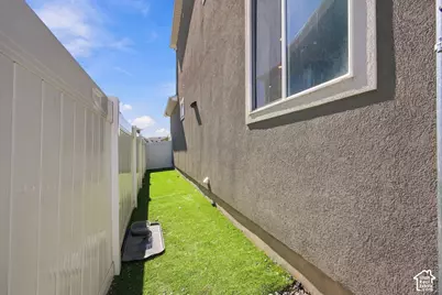 1333 E Wilbur Ln N, Eagle Mountain, UT 84005 - Photo 30