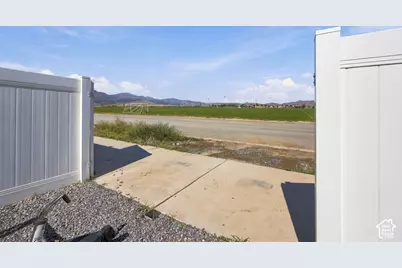 1333 E Wilbur Ln N, Eagle Mountain, UT 84005 - Photo 34