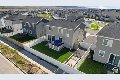 1333 E Wilbur Ln N, Eagle Mountain, UT 84005 - Photo 40