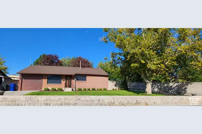 9506 S Garnet Dr E, White City, UT 84094 - Photo 2