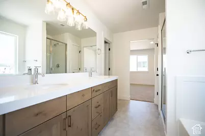 562 W 1750 N, Harrisville, UT 84404 - Photo 10