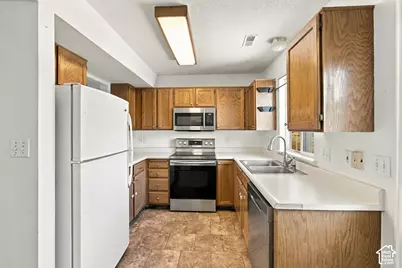 158 N 1120 E, Spanish Fork, UT 84660 - Photo 2