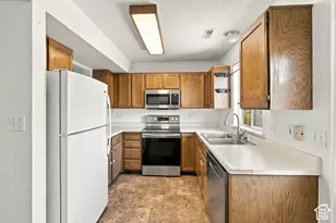 158 N 1120 E, Spanish Fork, UT 84660 - Photo 2