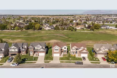 3536 W Brookshire Dr, Syracuse, UT 84075 - Photo 48