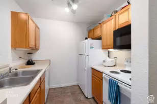 1230 N 104 W, Provo, UT 84606 - Photo 10