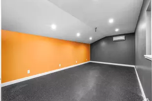 2119 E Oak Ln, Layton, UT 84040 - Photo 14
