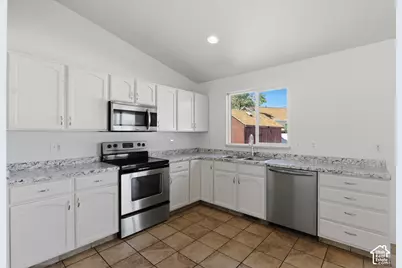 5264 W Vista Ridge Cir, Salt Lake City, UT 84118 - Photo 24