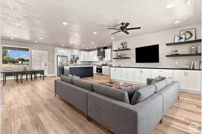 60 W 725 N, Central Valley, UT 84754 - Photo 4