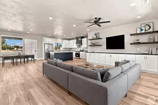 60 W 725 N, Central Valley, UT 84754 - Photo 4