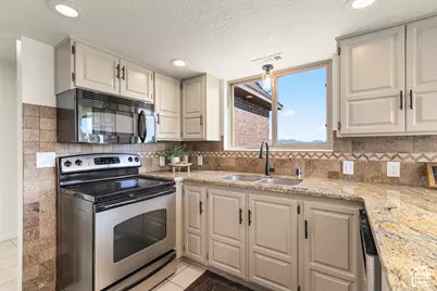 18235 N 4400 W, Fielding, UT 84311 - Photo 14