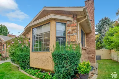 1106 E Brigadoon Ct S, Holladay, UT 84117 - Photo 2