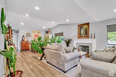 1106 E Brigadoon Ct S, Holladay, UT 84117 - Photo 4