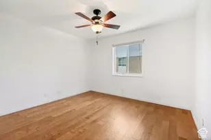 2273 E Tara Ln Ln, Holladay, UT 84117 - Photo 14