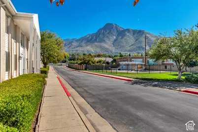 2273 E Tara Lane Ln #8, Holladay, UT 84117 - Photo 2