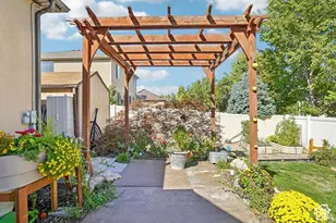 8853 S Tintic Ln, West Jordan, UT 84081 - Photo 40