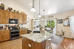 8853 S Tintic Ln, West Jordan, UT 84081 - Photo 14
