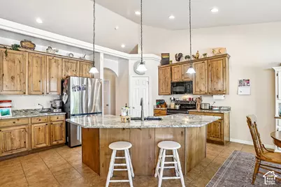 8853 S Tintic Ln, West Jordan, UT 84081 - Photo 12