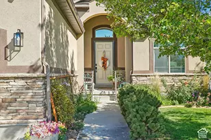 8853 S Tintic Ln, West Jordan, UT 84081 - Photo 4