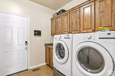8853 S Tintic Ln, West Jordan, UT 84081 - Photo 22