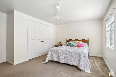 8853 S Tintic Ln, West Jordan, UT 84081 - Photo 32