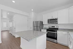 7218 N Oquirrh Ranch Parkway N, Eagle Mountain, UT 84005 - Photo 6