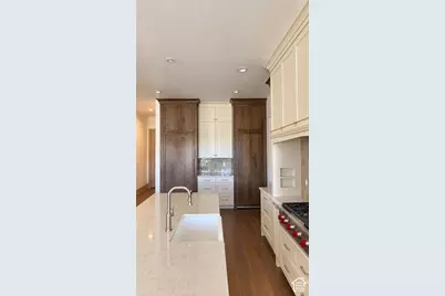 1465 W Willow Brook Ln, Kaysville, UT 84037 - Photo 12