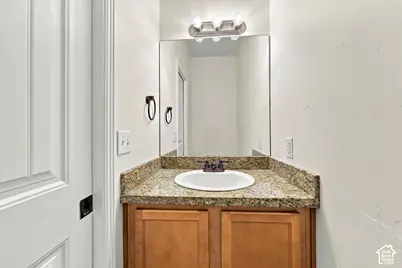 251 E Ailee Ln, Salt Lake City, UT 84107 - Photo 18