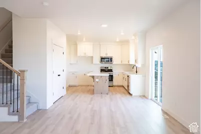 647 N 410 E Lot #16 E, Salem, UT 84653 - Photo 2