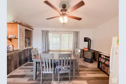 261 Lakeview, Layton, UT 84041 - Photo 4