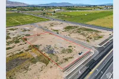 1905 N Loafer Mountain Pkwy #5, Salem, UT 84653 - Photo 1