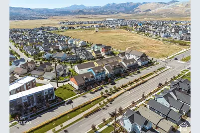 6439 W South Jordan Pkwy S, South Jordan, UT 84009 - Photo 36