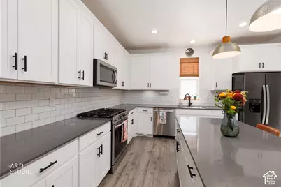 6439 W South Jordan Pkwy S, South Jordan, UT 84009 - Photo 10