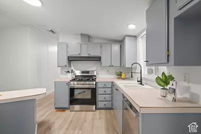 13275 S Minuteman Dr E #31, Draper, UT 84020 - Photo 14