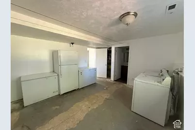 1216 S Birch Ave, Roosevelt, UT 84066 - Photo 12