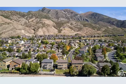 10451 N Sugarloaf Dr, Cedar Hills, UT 84062 - Photo 12