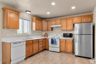 10451 N Sugarloaf Dr, Cedar Hills, UT 84062 - Photo 20