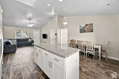 2212 Craig Ln, Syracuse, UT 84075 - Photo 6